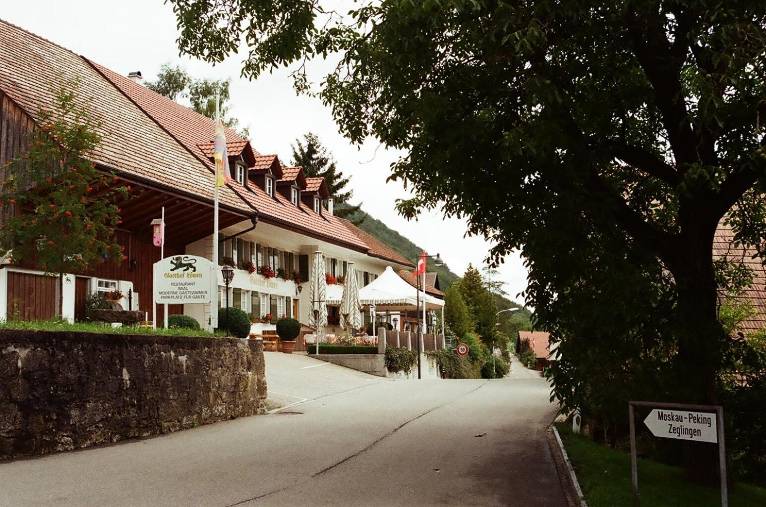 Gasthof Loewen Wisen Exterior photo